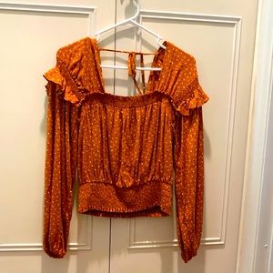 Square neckline cropped top